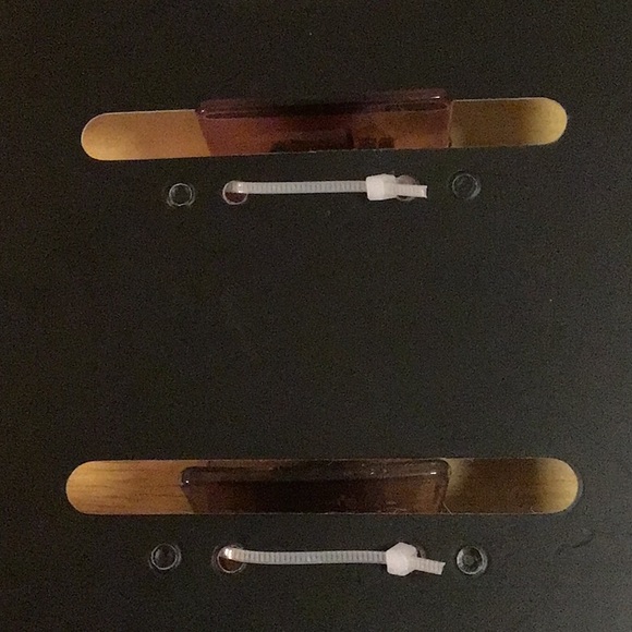 bebe Large Hair Clips - Picture 6 of 10